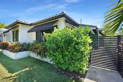 Image de Downtown Hwd Golf Retreat | Backyard + Near Beach