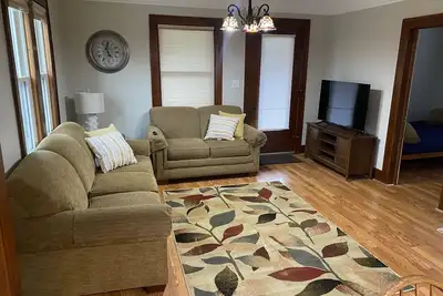 Image de Duplex Apartment Walking Distance to Downtown Wyandotte
