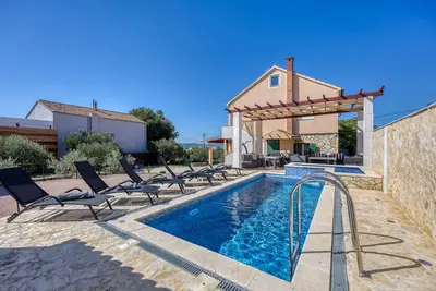 Image de Coastal Paradise Villa with Pool, Sveti Filip i Jakov, Croatia
