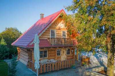 Image de Log Cabin Native, PodÄŤetrtek, Slovenia