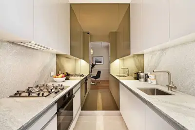Image de Harbourside luxury apartment\n