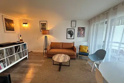 Image de Magnifique Duplex 3 Pièces avec balcons et Parking à Paris 19