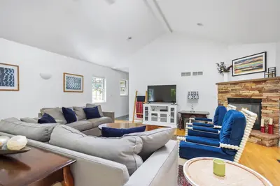 Image de Roomy Family House, Trails to Dunes, Wooded, Peloton