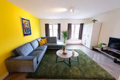Image de Fantastic 90m² Two-Bedroom Apartment (Wa-7-B)