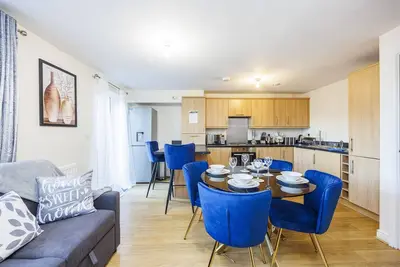 Image de 6 bedroom Ashford Haven central to train station