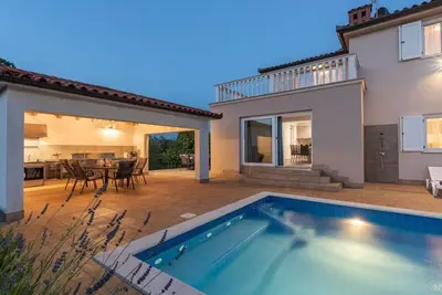 Villa Buroli with private pool near Umag for rent