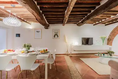 Casa Al Dipinto, an Apartment with Garden