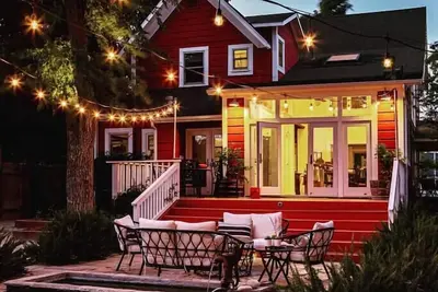 Image de Red House Paso- Modern Farmhouse Downtown