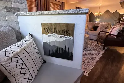 Image de Colorado Mountain Getaway - \nNEWLY Renovated plus Air Conditioning!