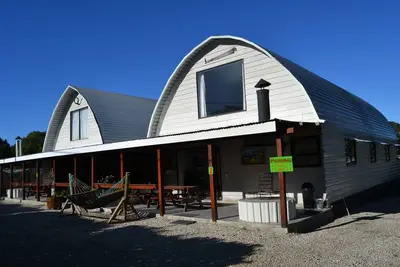 Image de Arch Cabins - Cabin 1 - Self Catering 8 sleeper cabins