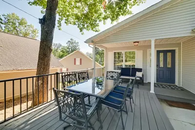 Image de Waterfront Gilbertsville Retreat on Kentucky Lake!