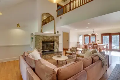 Image de Spacious Family-Friendly Virginia Home on 5 Acres!