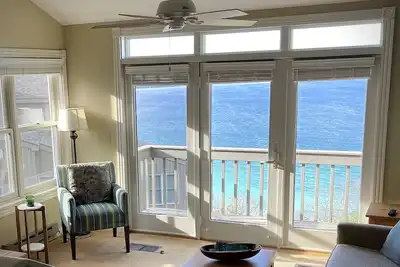 Image de Ski Out, Mountain Top Unit with Spectacular Lake Michigan Views