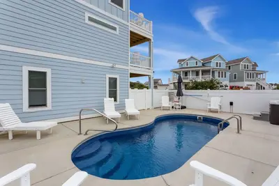 Elevated Family Vacations at Hook 'Em