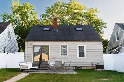 Image de Cozy Pet Friendly Home w/ Private Yard & King Bed - Near Wauwatosa