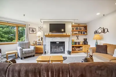 Image de Delightful Highridge Condo B16b with Indoor Pool and mountain views