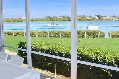 Image de Gorgeous bay views from this ground floor Siesta Key Condo - Gbb 1360