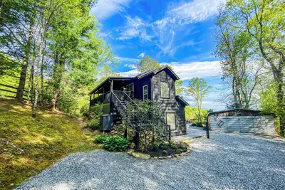 Image de Copper Kettle Cabin A peaceful cabin, pet friendly near Hendersonville