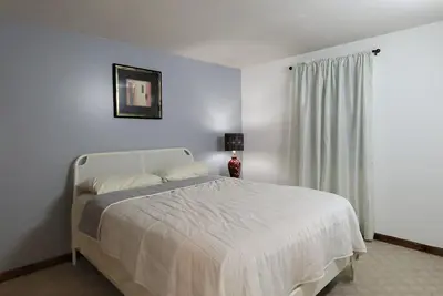 Image de Cozy apartment near Niagara Falls, Air Base, Airport, factory outlet mall, & Nu