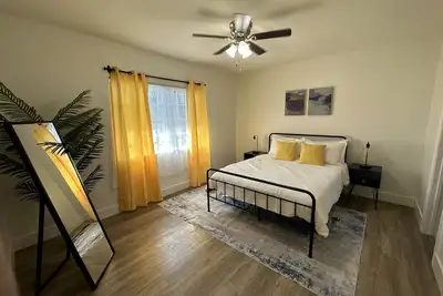 Image de Modern/Cozy Mid-Term30+Getaway