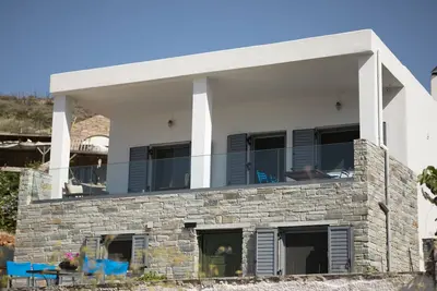 Image de Seaview Villa Only 100 meters from the beach and with ulimited sea view.