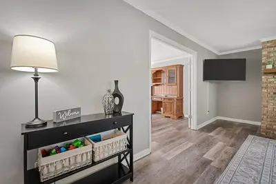 Image de Blair's House in St. Charles - 4 bedroom 2. 5 Bath