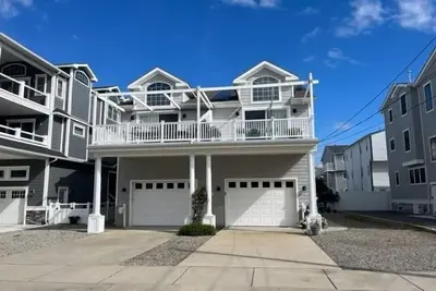 Image de Beach Block Townhouse that Sleep 12