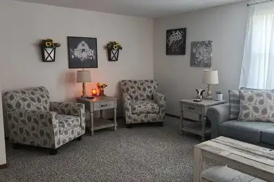 Image de Welcome to Harvest Haven's Sunflower Serenity