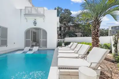 Image de Playa Blanca|Private Community Beach Access|Private Pool and Large Outdoor Area