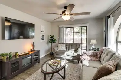Image de Pet-Friendly Casa Grande Townhome: Screened Atrium