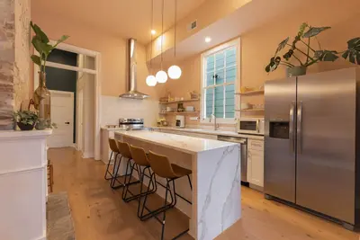 Image de Beautifully Updated Spacious Home: Steps from French Quarter & Frenchman St. !