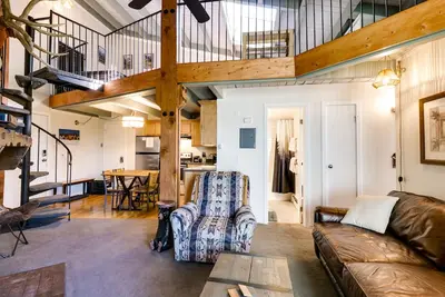 Silverthorne Gem w/ Community Perks & Ski Shuttle!