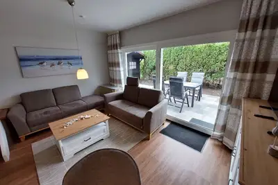 Image de Wohnzimmer, 2 Schlafzimmer, Küche, Bad, Terrasse, Garten, Parkplatz, Nichtraucher-haus