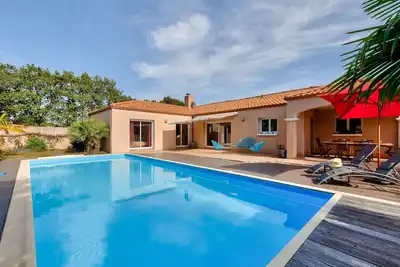 Image de Maison pour 6 - Piscine et détente