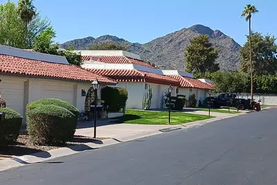 Image de Scottsdale 2br 2ba Townhome in Resort Corridor close to Old Town Scottsdale