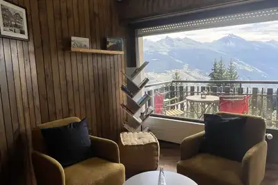 Image de Valais Suisse : Studio à la montagne avec vue sur la Dent Blanche et le Cervin