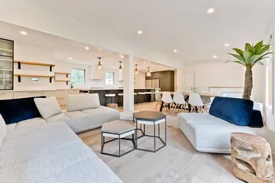 Image de Hôtel à la maison - Ô coeur d'Eastman avec spa!