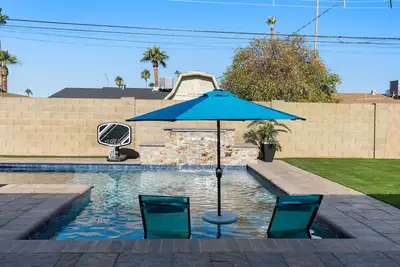 Image de Old Town Scottsdale Desert Oasis- Free heated pool