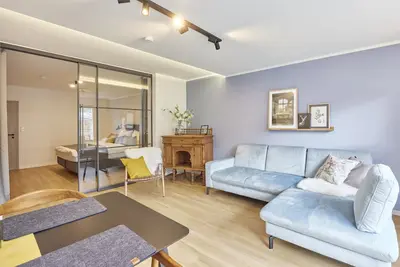 Image de Condominium-Moselfiziert-de Luxe-Salle de bain partagée-Vue historique