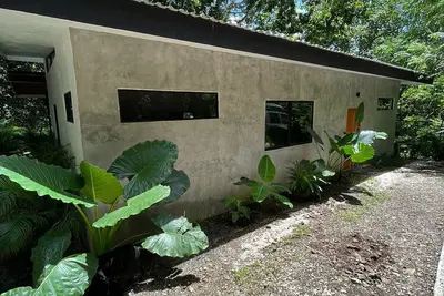 Beautiful house in the middle of the jungle, in the heart of Santa Teresa