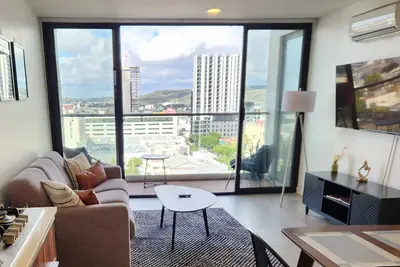 Image de Downtown Tijuana on Revolution - City Views with Balcony