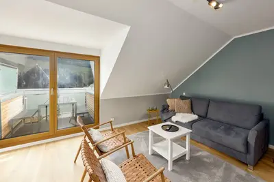 Image de Condominium-Cabinett-Supérieure-Salle de bain partagée-Vue historique