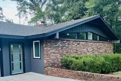Image de Mid Century Bella Vista House-Steps to the Trails