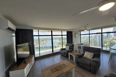 Image de Wow Views, Thornton Towers, Surfers Paradise