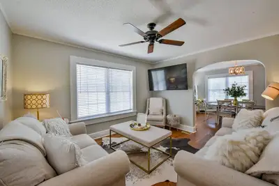 Image de The Yellow Hammer: Cozy Elegance Near Bryant-Denny!