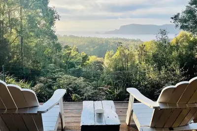 Birdsong - a cosy cabin with a view