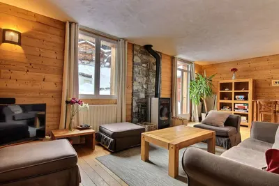 Image de Chalet 12 pers avec sauna, jacuzzi, wifi, parking, animaux admis