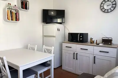 Image de Appartement T2 avec Wifi, Proche Thermes et Commodités, Parking, Classé 2 Étoiles