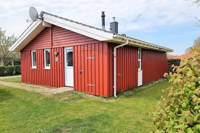 Image de Strandnahes, Gemütliches Ferienhaus in Schönhagen für 4 Personen