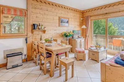 Image de Champagny-en-Vanoise: Confort 3p, 6 pers, Wifi, Balcon, Casier à skis